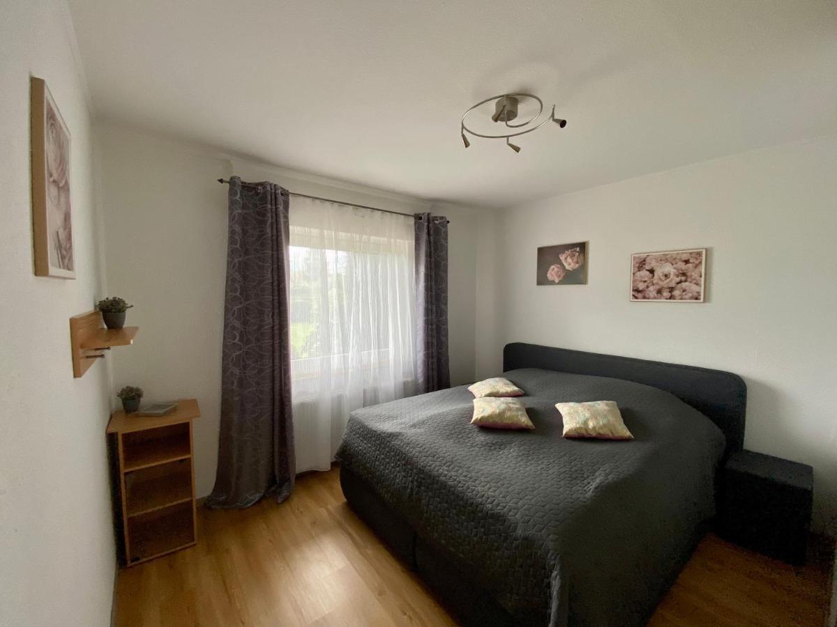 Lounge - Gemuetliche Ferienwohnung Am Asreg, Бад-Цвишенан Экстерьер фото